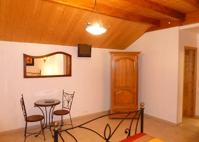 Ferme Du Bessard Bed & Breakfast 3*